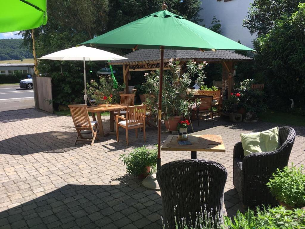 Tektona Bed&Breakfast Nidda Exteriör bild